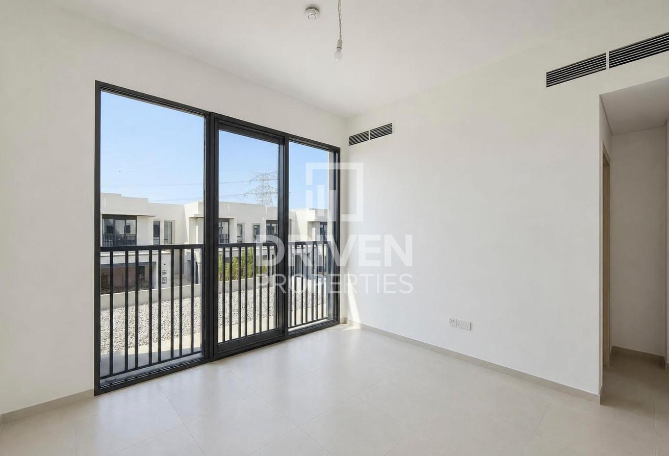 Big Layout | Maids | Landscaped | Closed Kitchen photo 6