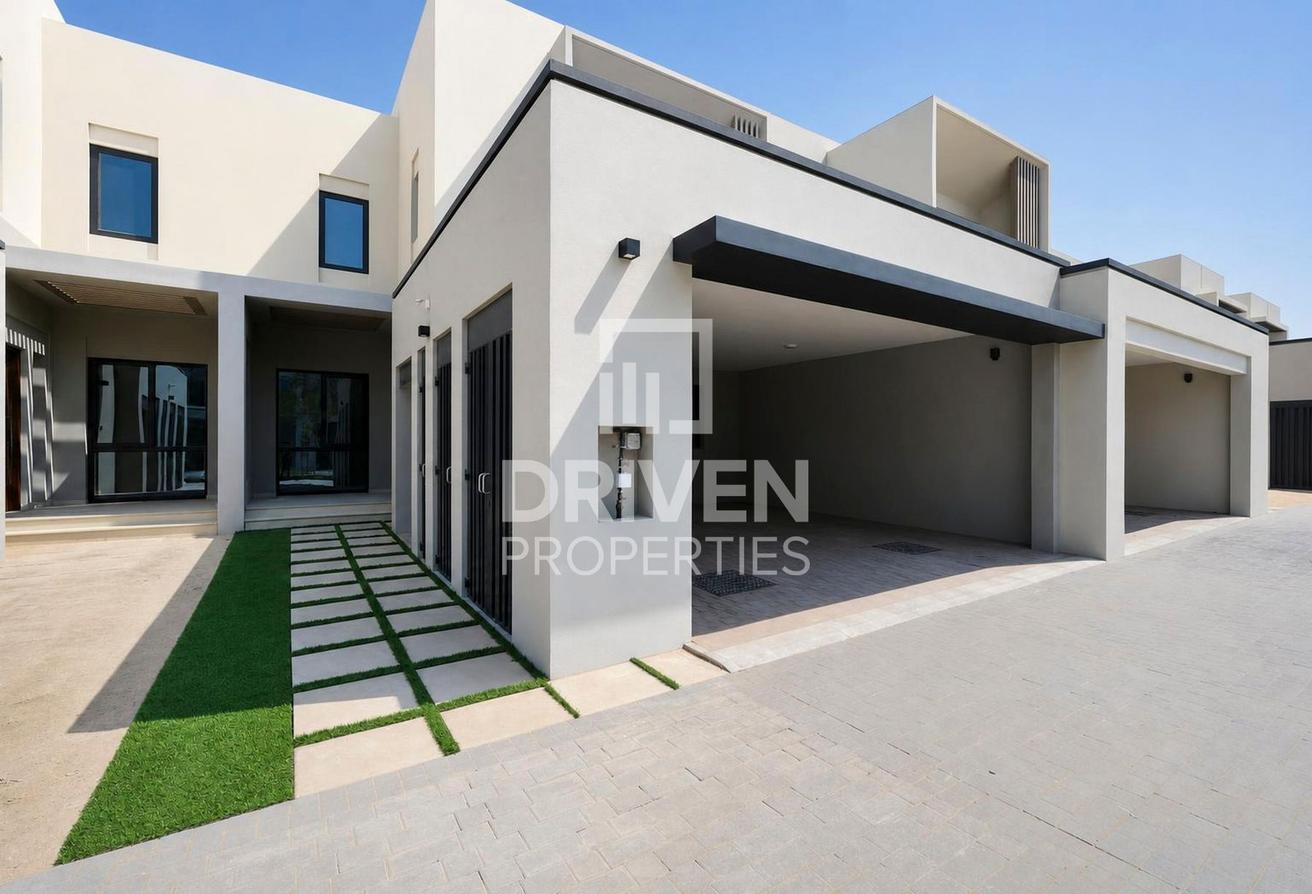 Big Layout | Maids | Landscaped | Closed Kitchen photo 28