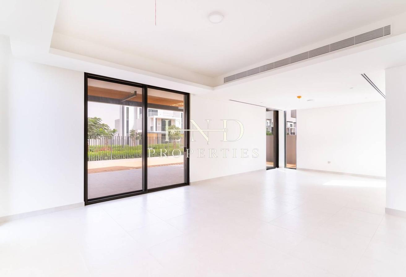 Biggest Plot | Multiple Options | View Today photo 4