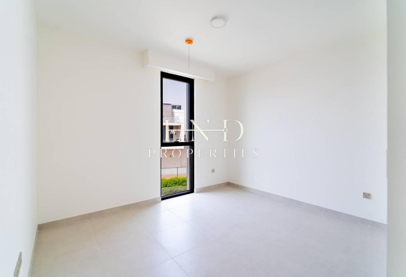 Biggest Plot | Multiple Options | View Today photo 17