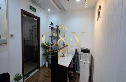Office Space - Studio - 1 Bathroom for rent in Oxford Tower - Business Bay - Dubai