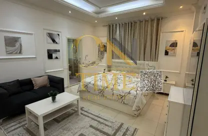 شقة - 1 حمام للايجار في مساكن كورنيش عجمان - طريق كورنيش عجمان - عجمان