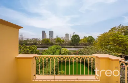 فيلا - 3 غرف نوم - 4 حمامات للبيع في الينابيع 8 - الينابيع - دبي