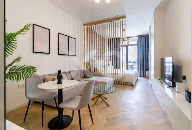 Vacant | Furnished | Sea / Skyline View