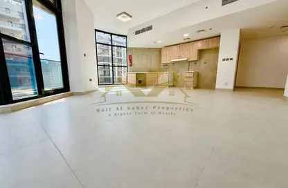 Apartment - 2 Bedrooms - 3 Bathrooms for rent in Jumeirah Garden City - Al Satwa - Dubai