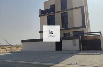 Villa - 4 Bedrooms - 5 Bathrooms for sale in Rodhat Al Qarat - Al Rowdat Suburb - Sharjah