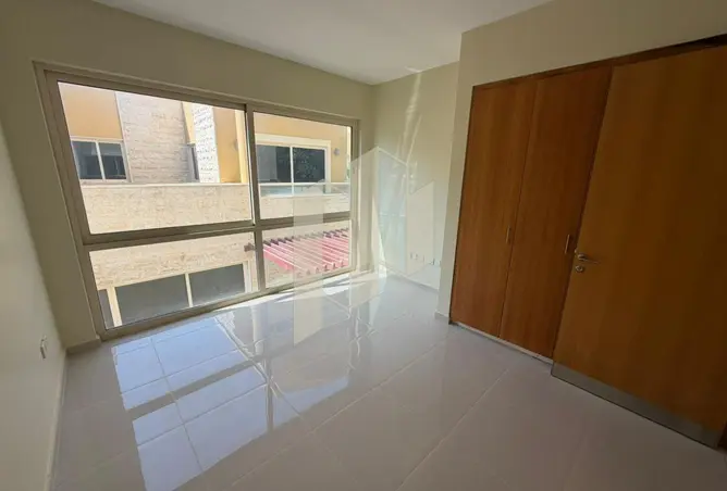 145987702 - Property Image 2