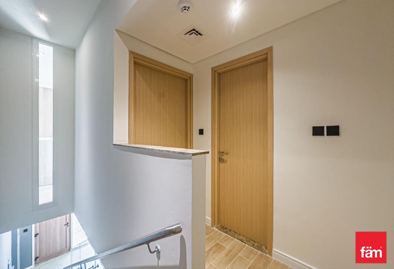 Prime location | Ready to move | Park view photo 7