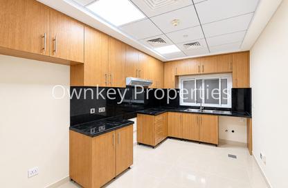 Apartment - 2 - 3 for rent in Golden Sands 14 - Al Mankhool - Bur Dubai - Dubai Apartment - 2 - 3 for rent in Golden Sands 14 - Al Mankhool - Bur Dubai - Dubai
