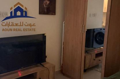 Apartment - Studio - 1 Bathroom for rent in Al Nabaa Building - Al Naba'ah - Al Sharq - Sharjah