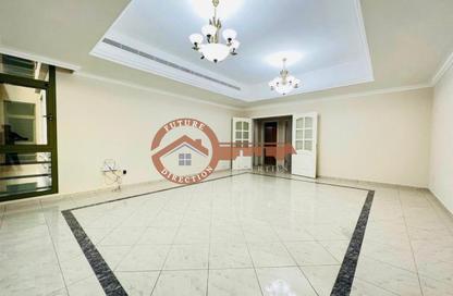 Apartment - 3 Bedrooms - 4 Bathrooms for rent in Hadbat Al Zafranah - Muroor Area - Abu Dhabi