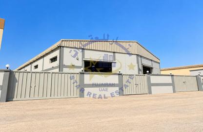 Warehouse - Studio - 1 for rent in Al Hayl - Fujairah