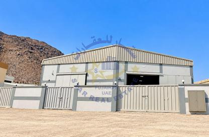 Warehouse - Studio - 1 for rent in Al Hayl - Fujairah