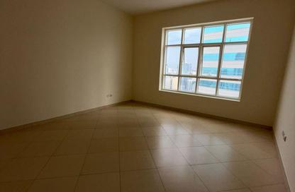 Apartment - 1 Bedroom - 2 Bathrooms for sale in Al Khan Corniche - Al Khan - Sharjah