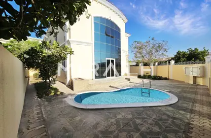 فيلا - 5 غرف نوم - 6 حمامات للايجار في فلل الجميرا 1 - جميرا 1 - جميرا - دبي