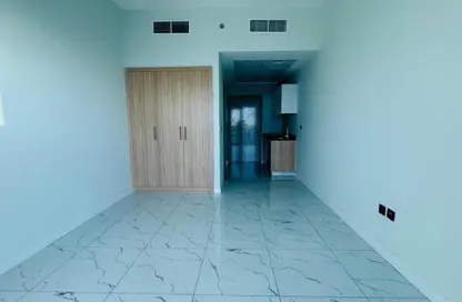 Apartment - 1 Bathroom for rent in Alexis Tower - Downtown Jebel Ali - Dubai