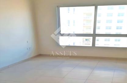 Apartment - 2 Bedrooms - 2 Bathrooms for sale in Mazaya 4 - Queue Point - Liwan - Dubai
