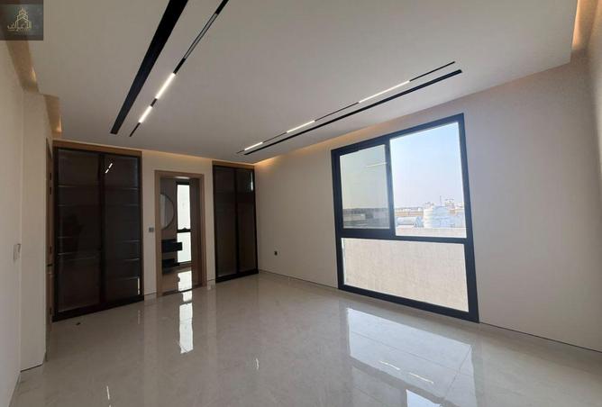 141931807 - Property Image 3