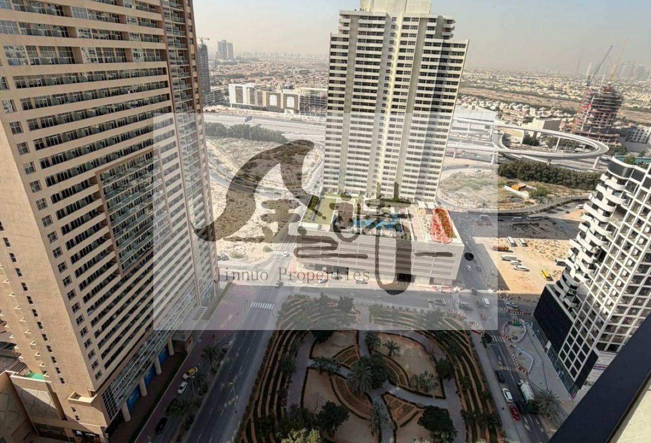 One bedroom + study | private jacuzzi | open view photo 7