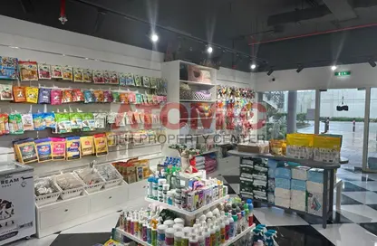 متجر - استوديو للبيع في وان ليك بلازا - (JLT) مجمع T - أبراج بحيرات الجميرا - دبي