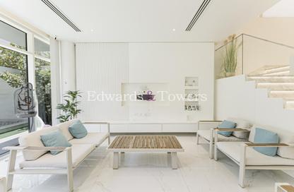 Villa - 5 Bedrooms - 6 Bathrooms for sale in Silver Springs 1 - Silver Springs - Damac Hills - Dubai Villa - 5 Bedrooms - 6 Bathrooms for sale in Silver Springs 1 - Silver Springs - Damac Hills - Dubai