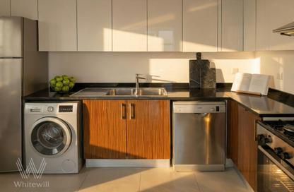 Apartment - 2 Bedrooms - 3 Bathrooms for sale in Marina Arcade Tower - Dubai Marina - Dubai