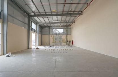 Warehouse - Studio - 2 for rent in Al Sajaa S - Al Sajaa - Sharjah