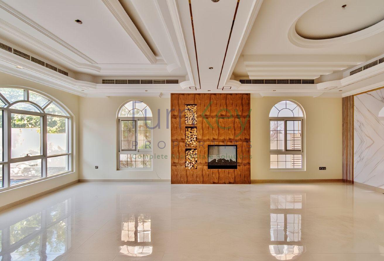 Elegant 5-Bedroom Customized | Prime Plot photo 4