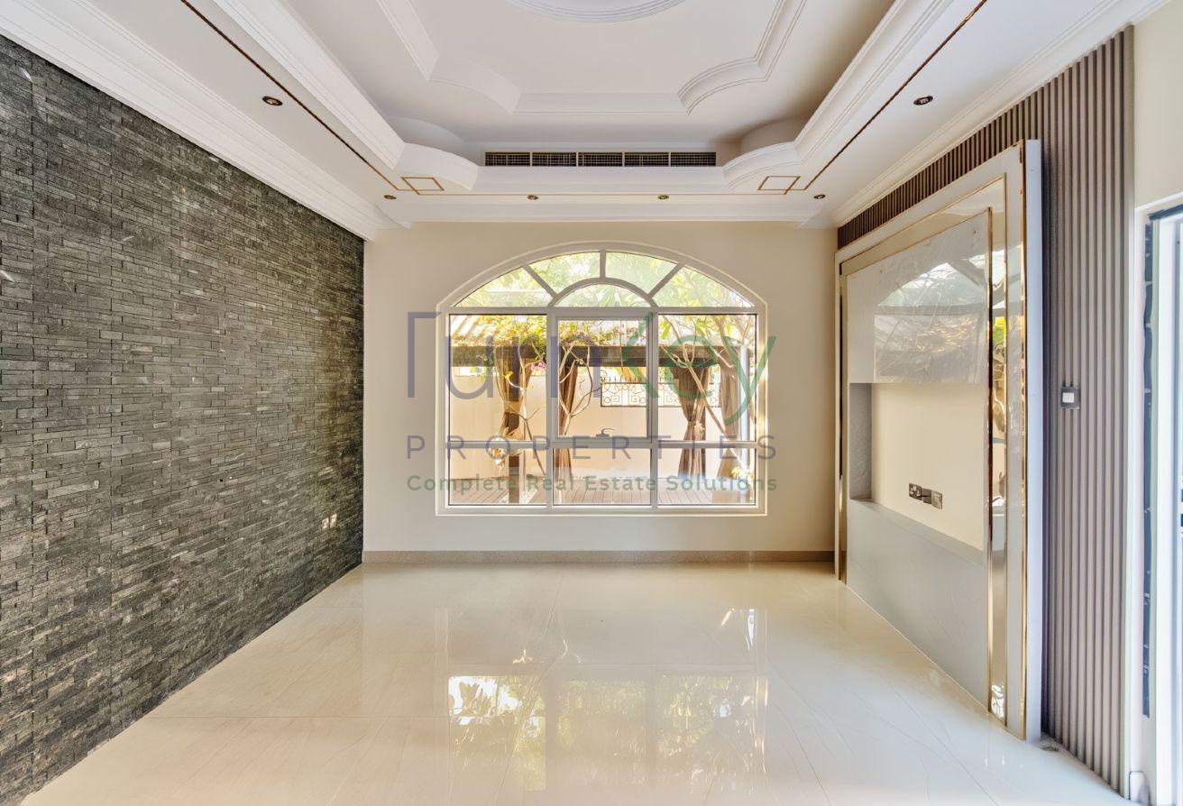 Elegant 5-Bedroom Customized | Prime Plot photo 13