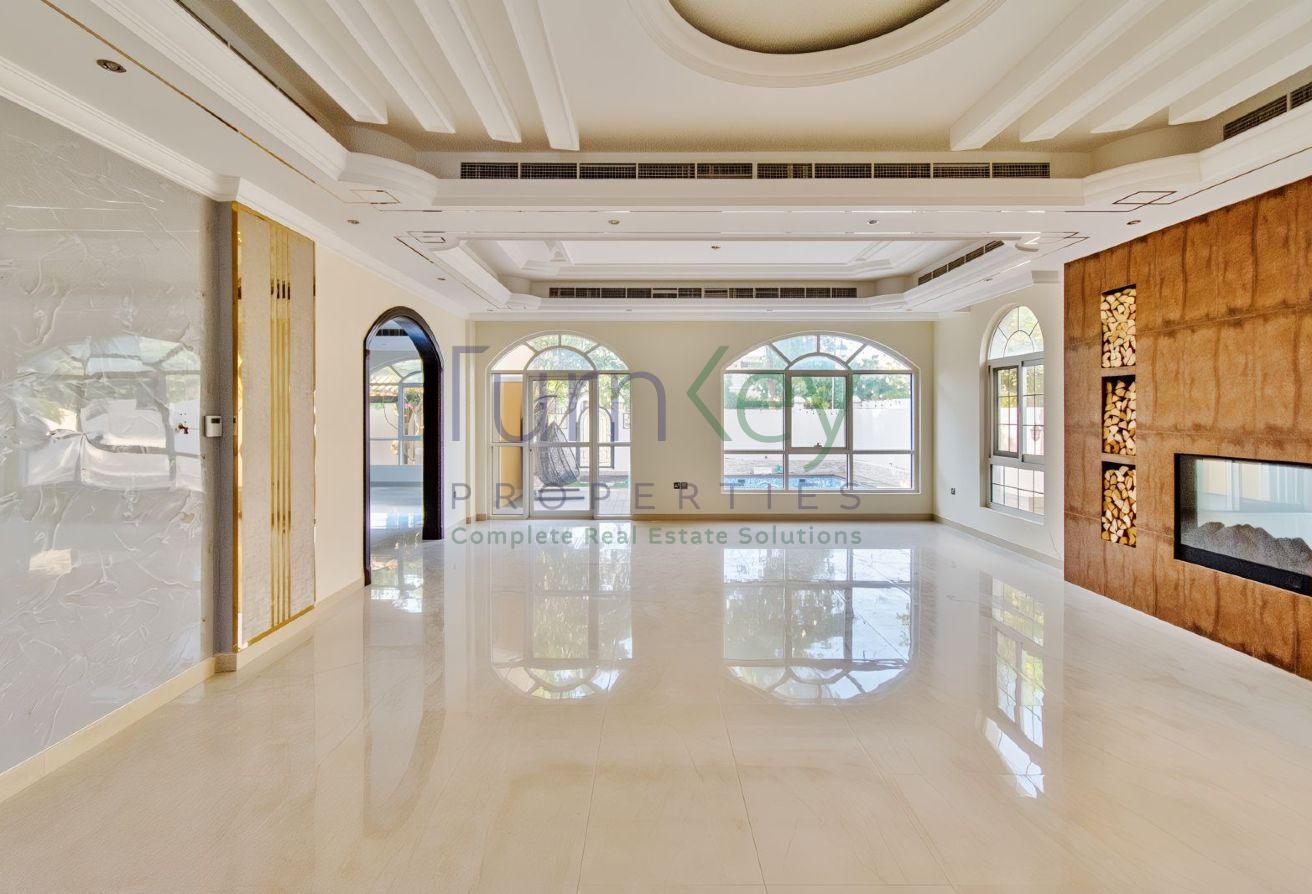 Elegant 5-Bedroom Customized | Prime Plot photo 3