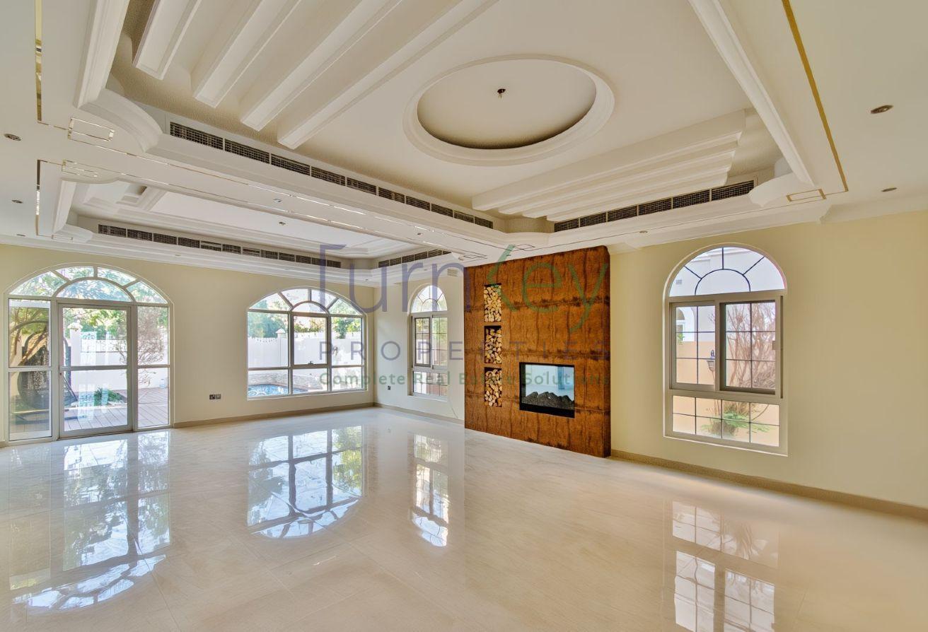 Elegant 5-Bedroom Customized | Prime Plot photo 2