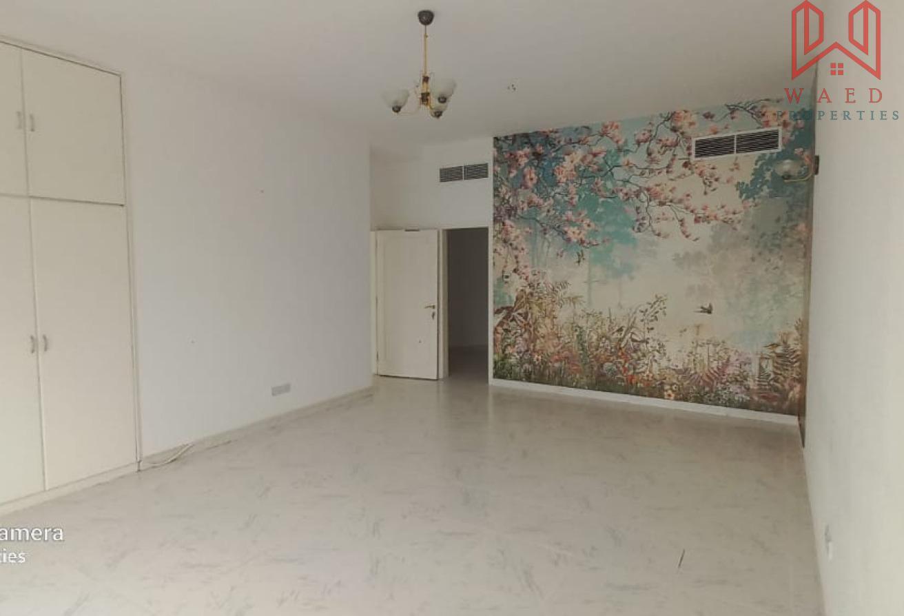Stunning European Villa | Prestigious Location photo 5