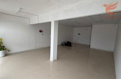 Shop - Studio - 1 Bathroom for rent in Dafan Al Nakheel - Ras Al Khaimah