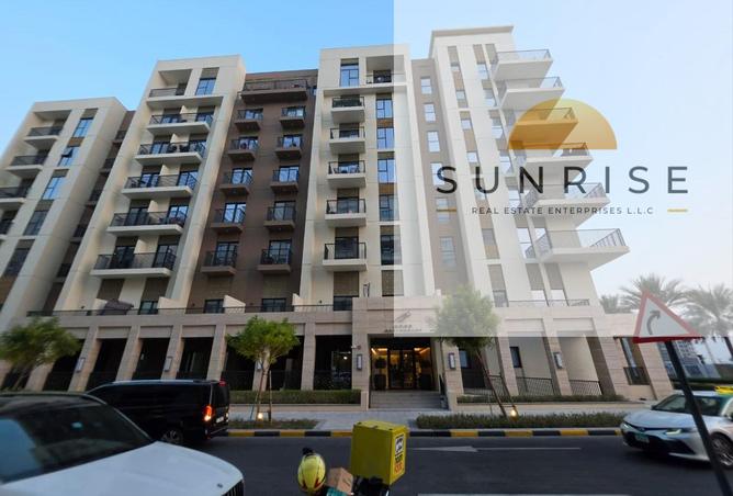 Spacious 2 BHK in Maryam Island With 2 Balconies