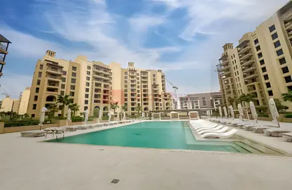 Apartment - 2 Bedrooms - 2 Bathrooms for rent in Lamtara 1 - Madinat Jumeirah Living - Umm Suqeim - Dubai