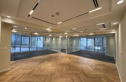 مكتب - غرفة نوم للايجار في القلعة - الخليج التجاري - دبي