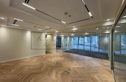 مكتب - غرفة نوم للايجار في القلعة - الخليج التجاري - دبي