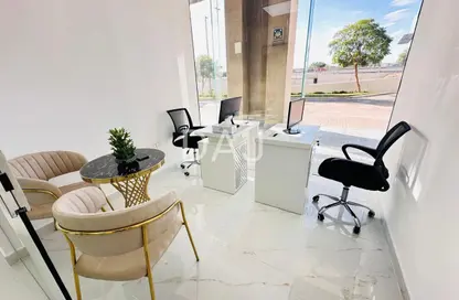 مكتب - غرفة نوم - 1 حمام للايجار في ريم ريزدنسي - الكرامة - دبي