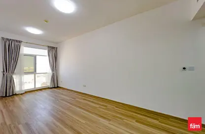 Apartment - 2 Bedrooms - 3 Bathrooms for rent in Mazaya 9 - Queue Point - Liwan - Dubai Land - Dubai