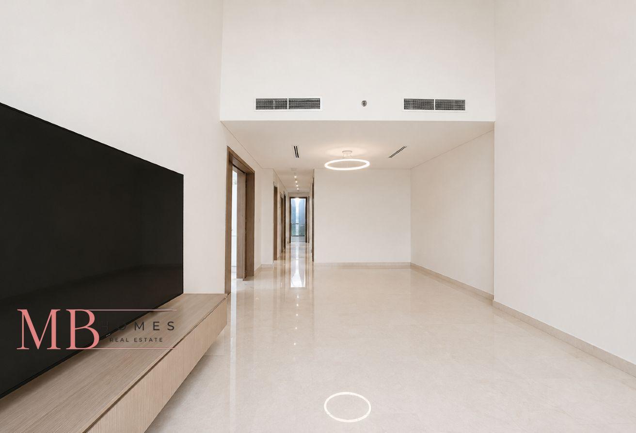 PREMIUM WATERFRONT LIVING | PRIME LOCATION photo 2