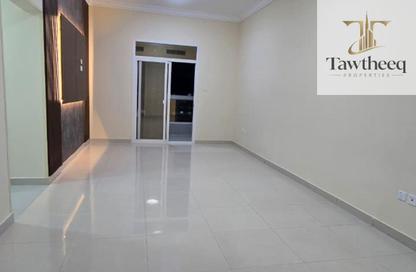 Apartment - 2 - 2 for rent in Al Jurf 3 - Al Jurf - Ajman