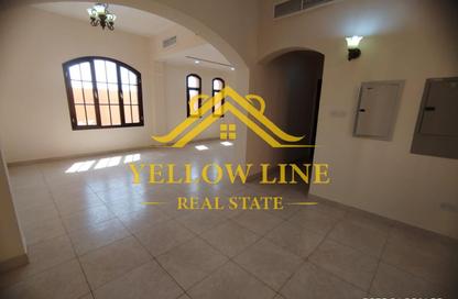 Villa - 4 Bedrooms - 5 Bathrooms for rent in Khalifa Park - Eastern Road - Abu Dhabi
