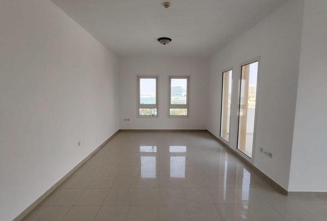 70295258 - Property Image 3