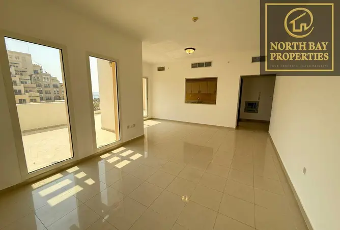 70295258 - Property Image 2