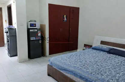 Apartment - Studio - 1 Bathroom for rent in Building T02 - Spain Cluster - International City - Dubai