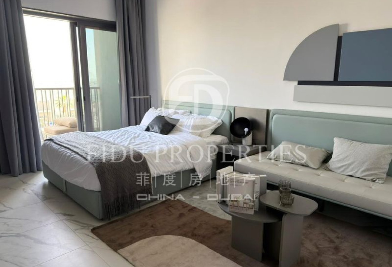 Vacant Now | Modern Studio | Motivated Seller