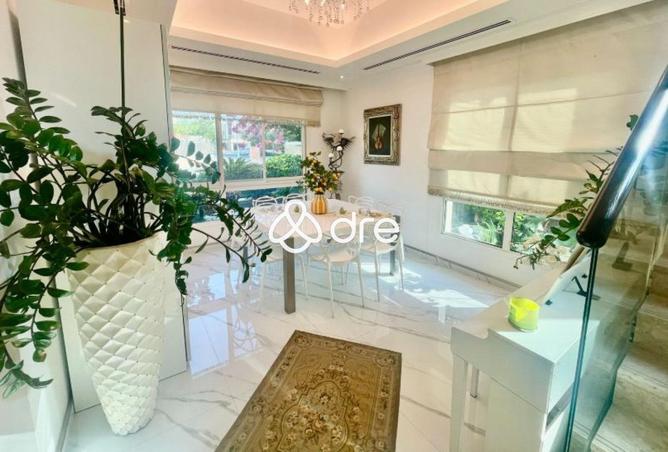 73844166 - Property Image 2