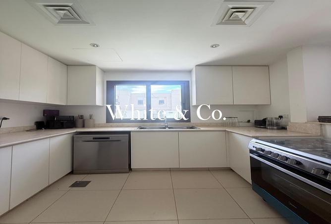 70267935 - Property Image 2