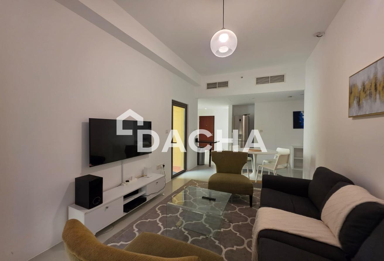 Low Floor | Upgraded | Fully Furnished | Vacant photo 8