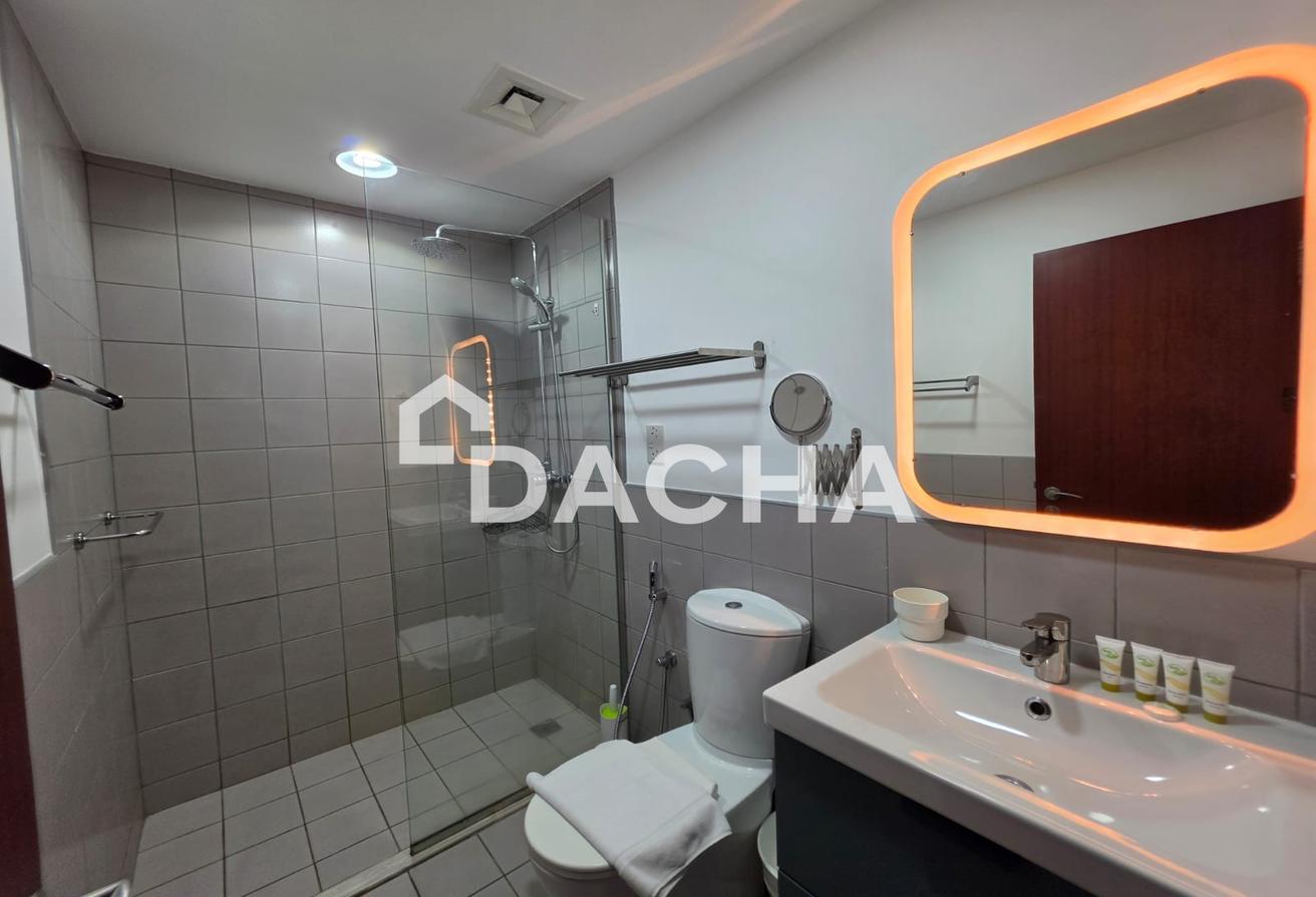 Low Floor | Upgraded | Fully Furnished | Vacant photo 15